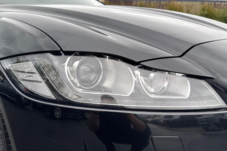 2020 Jaguar XF 2.0i [250] Chequered Flag 4dr Auto SALOON PETROL Automatic