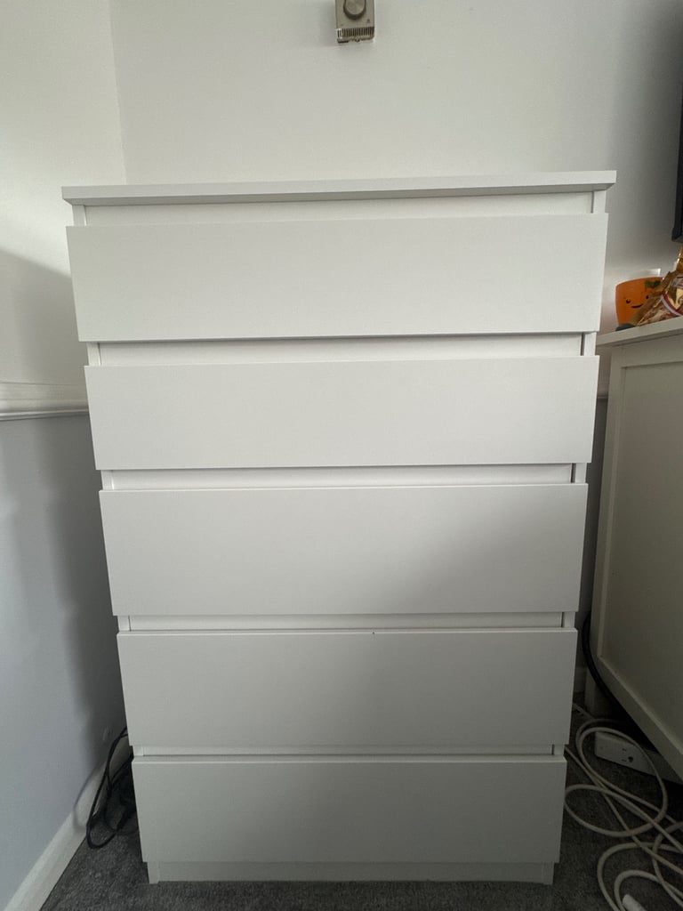image for Chest of drawers 