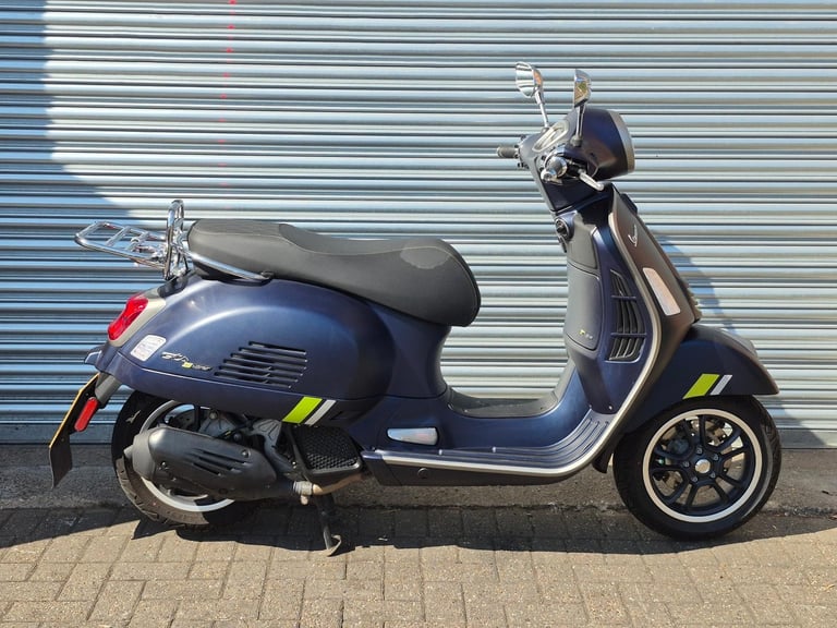 image for Piaggio Vespa GTS 125 SuperTech