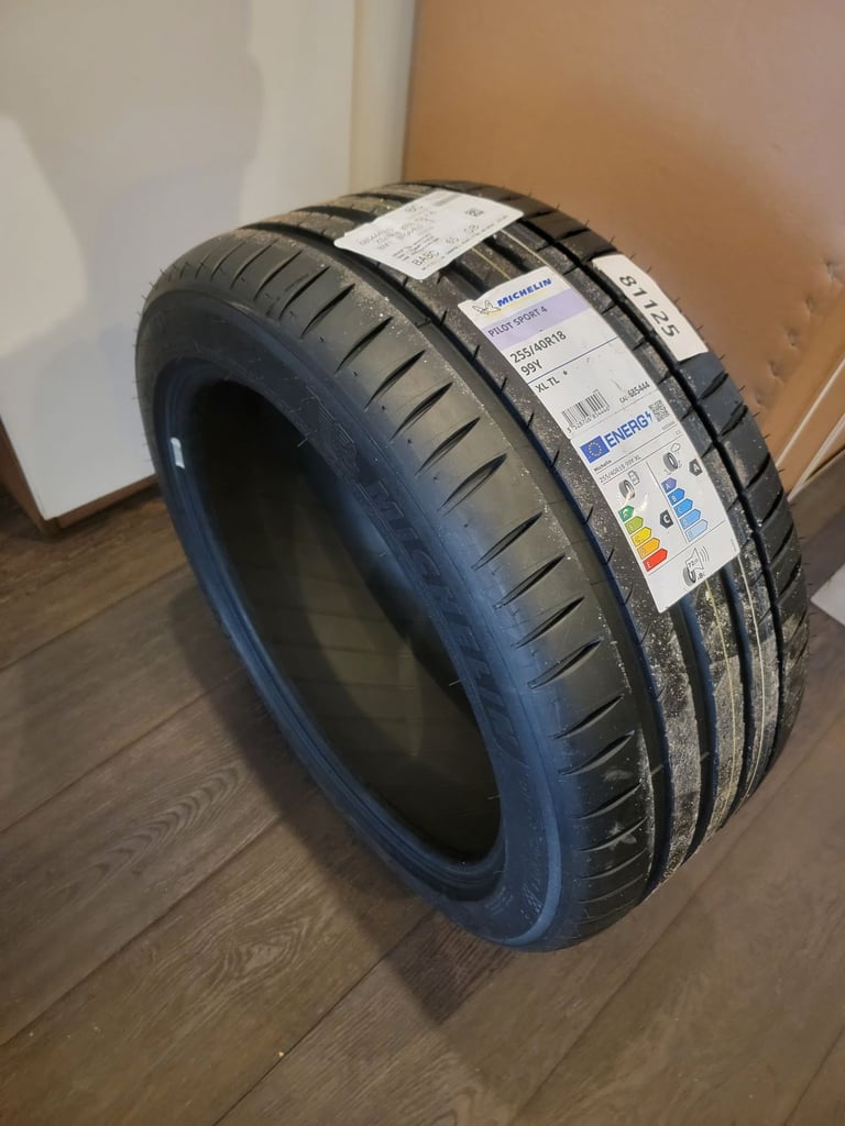 Michelin Tire 225/40R18
