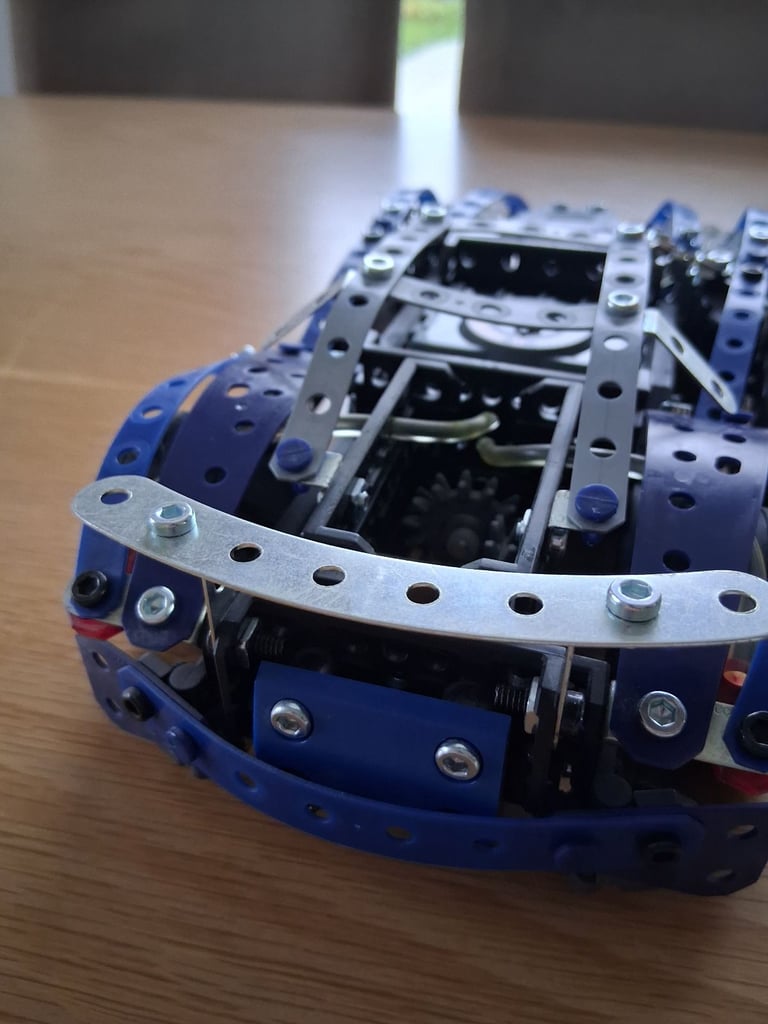 Meccano racing car kit 