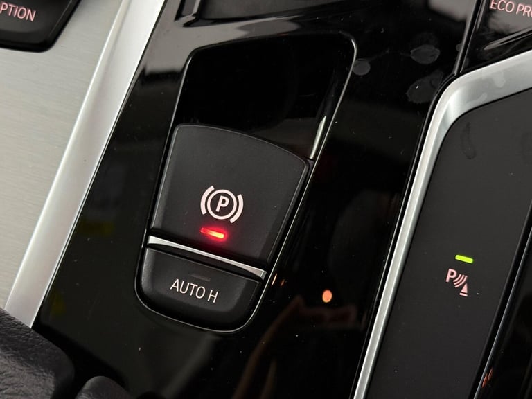 2020 BMW 5 Series 520d SE 4dr Auto SALOON DIESEL Automatic