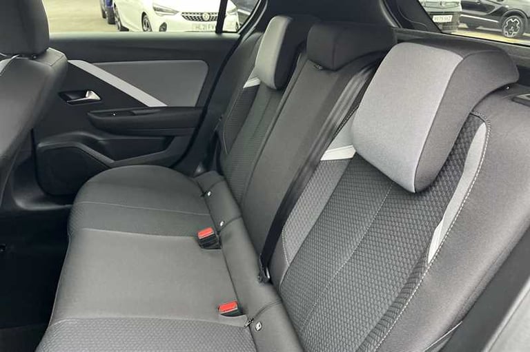 2025 Vauxhall Astra 1.2 Turbo 130 Griffin 5dr HATCHBACK PETROL Manual