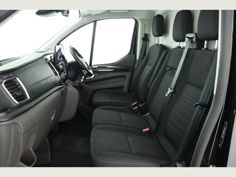 2023 Ford Transit Custom Ford Transit Custom 300 Ltd PANEL VAN Diesel Manual