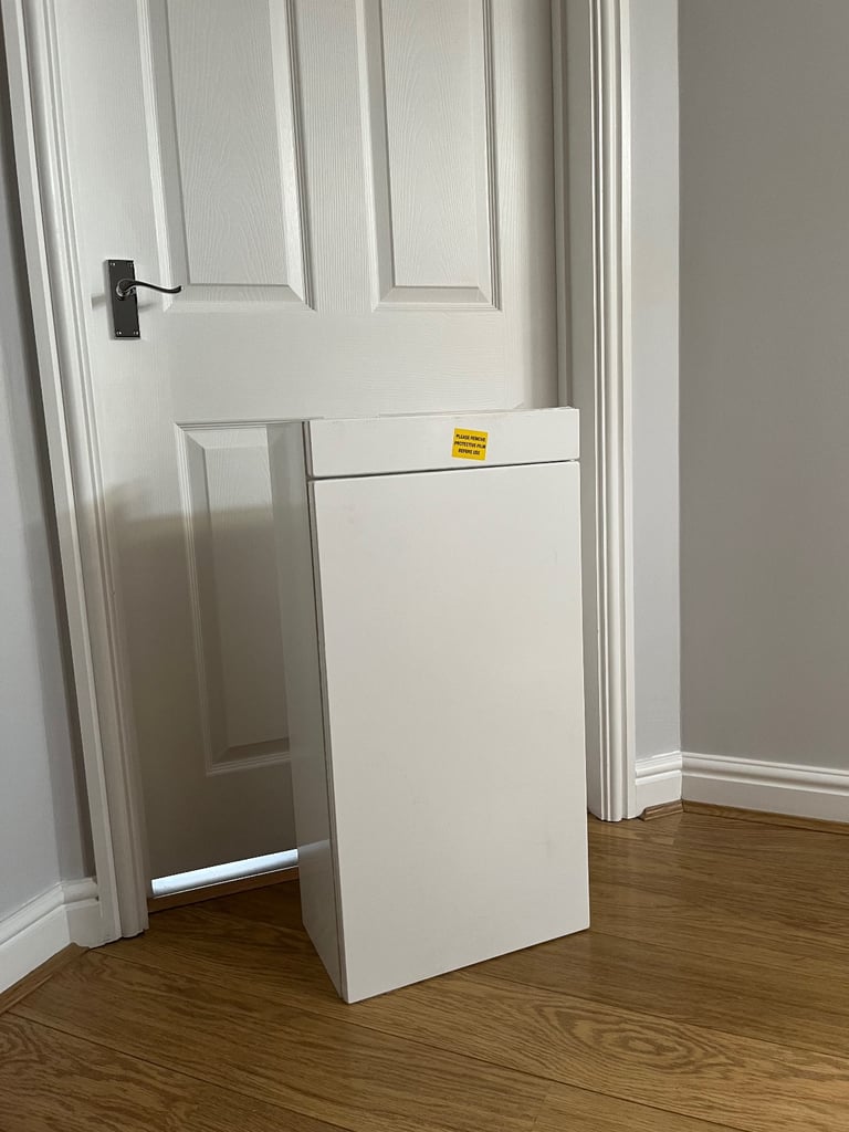 image for Brand new compact  bathroom cabinet / sink basin unit /vanity unit. Small sink unit for clockroom