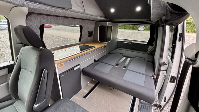 2016 VW T6 Highline T28 SWB Starlight Campervan 4 Berth 5 Seat Belts