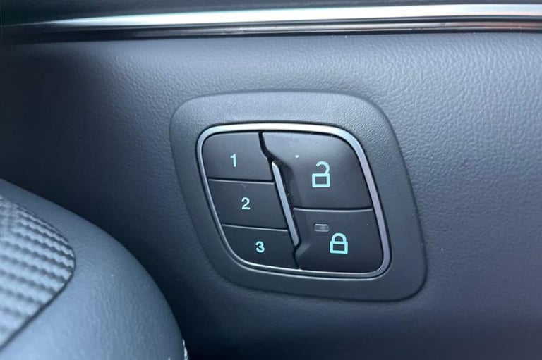 2024 Ford Mustang Mach-E Standard Range 72kWh Select SUV 5dr Electric Automatic (268 ps), Large M...