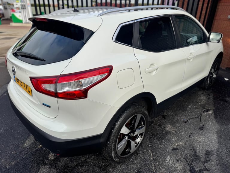 2015 Nissan Qashqai 1.5 dCi n-tec+ 2WD Euro 5 (s/s) 5dr HATCHBACK Diesel Manual