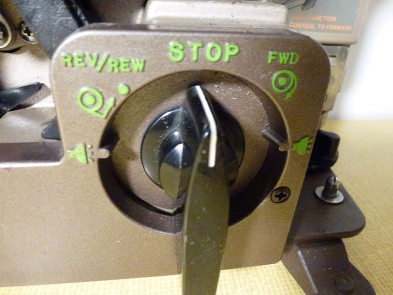 RARE HIGH QUALITY 16mm FILM PROJECTOR BY ELF OF JAPAN - EIKI SNT CINE