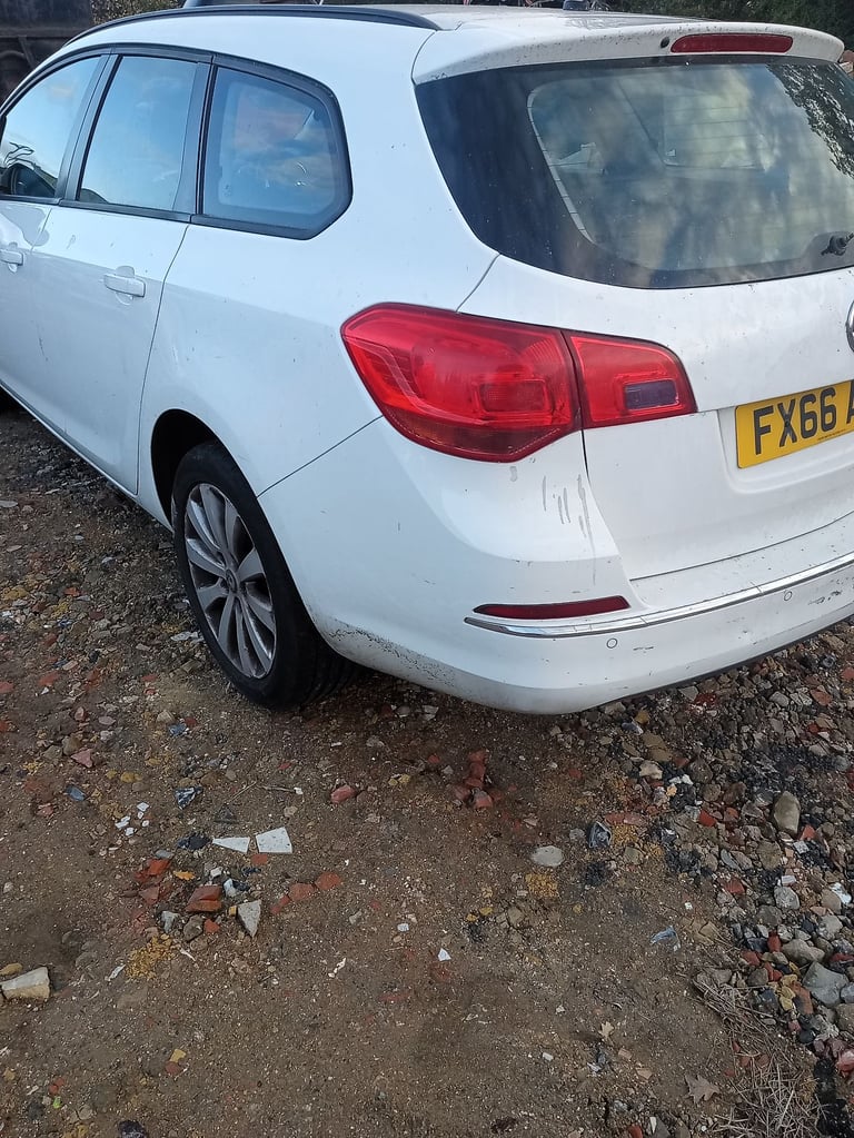 Astra j estate light