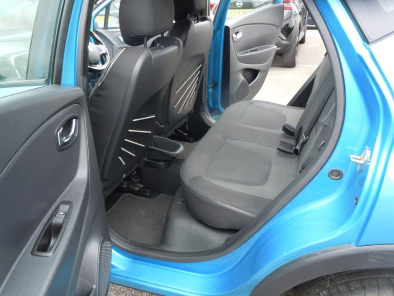 2017 Renault Captur 1.5 dCi ENERGY Dynamique Nav Euro 6 (s/s) 5dr HATCHBACK Diesel Manual