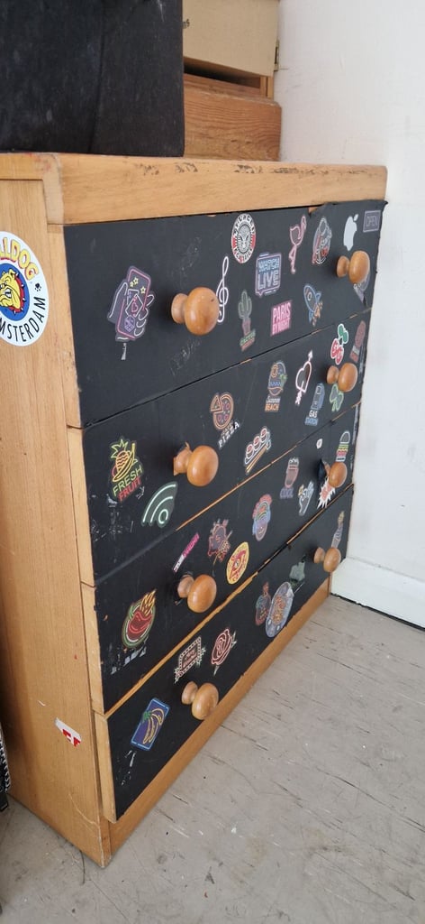 Vintage chest of drawers 