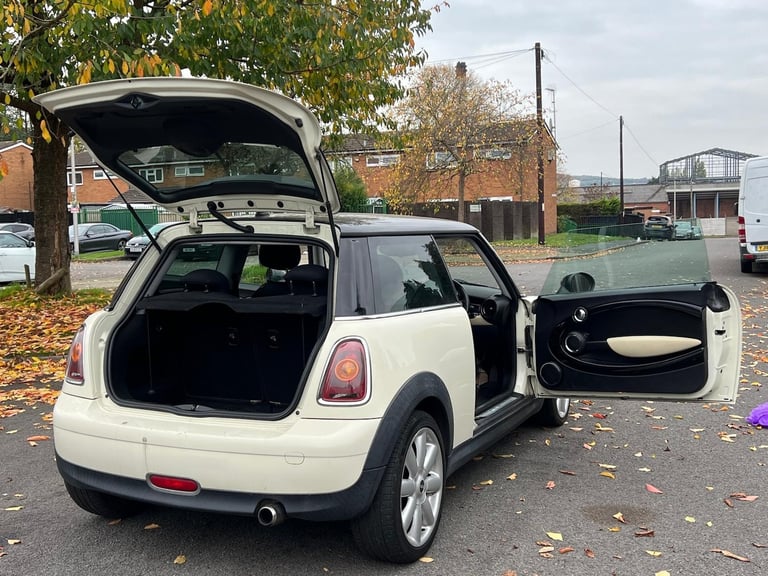 2007 MINI Hatch 1.6 Cooper 3dr HATCHBACK Petrol Manual