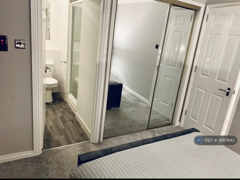 4 bedroom flat in Glasgow, Glasgow, G5 (4 bed) (#2687643)