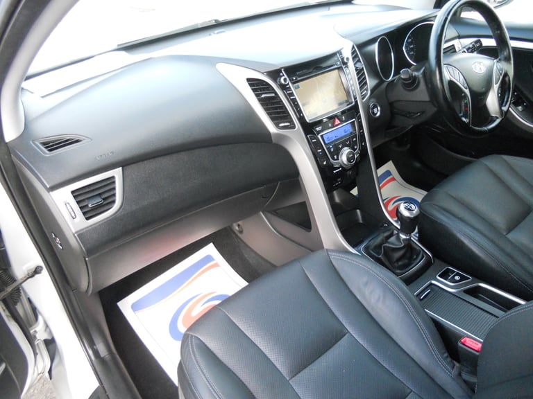 2016 Hyundai i30 1.6 Premium 5dr HATCHBACK Petrol Manual