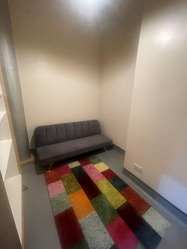 Spacious and modern three-bedroom apartment in city centre