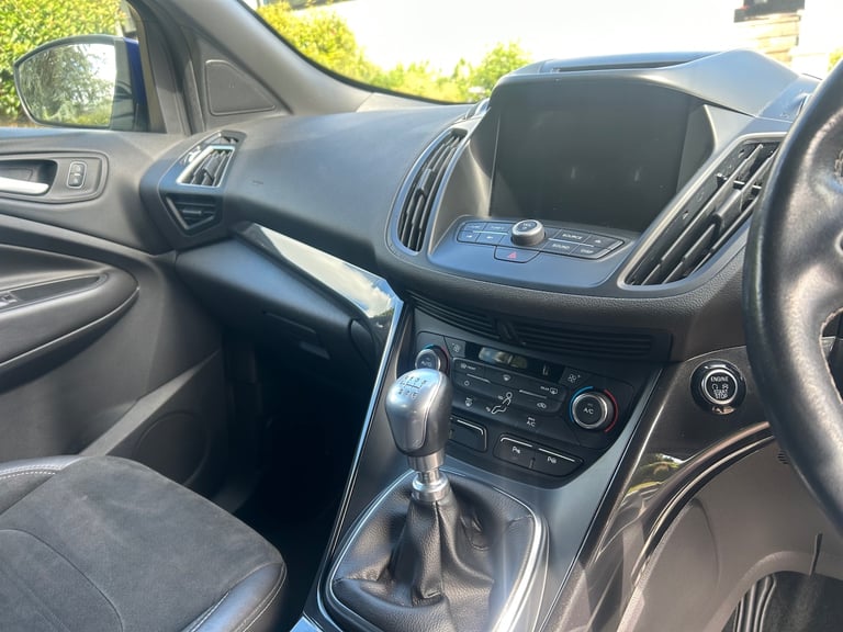 2017 Ford Kuga 2.0 TDCi 180 ST-Line 5dr HATCHBACK Diesel Manual