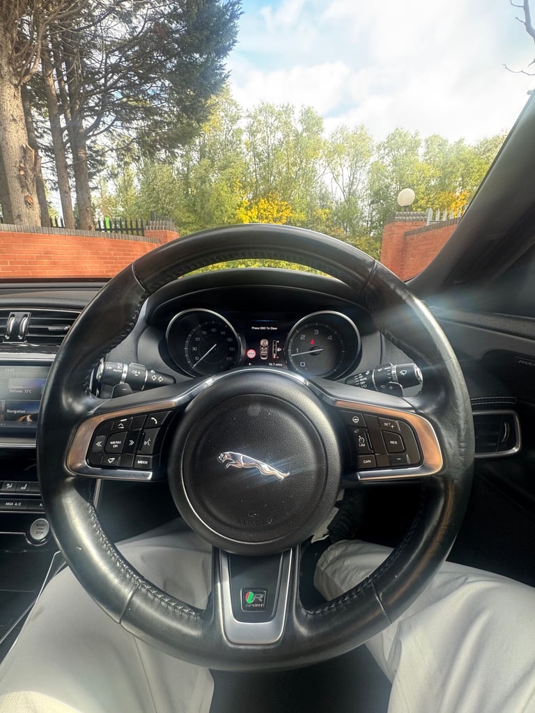 2015 Jaguar XE 2.0d [180] R-Sport 4dr Auto SALOON Diesel Automatic