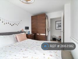 2 bedroom flat in Christian Street, London, E1 (2 bed) (#2663582)