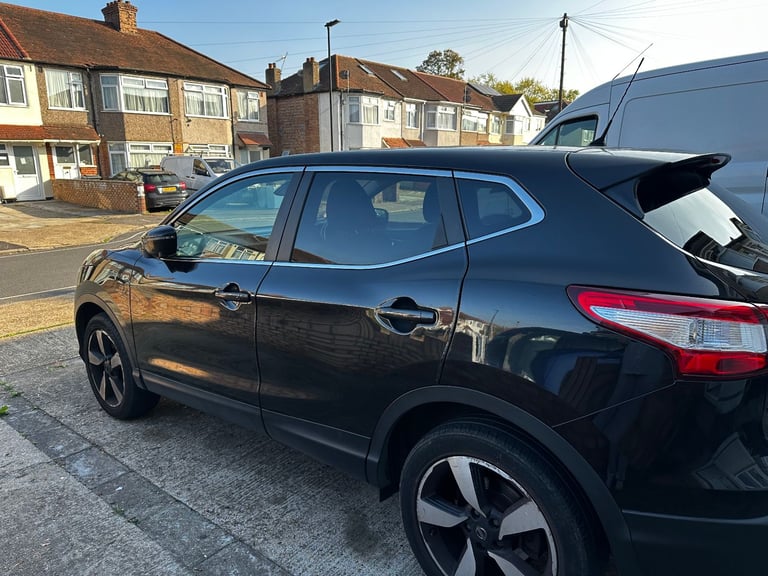 Nissan QASHQAI 2016, Hatchback, Petrol, Manual, 5 doors
