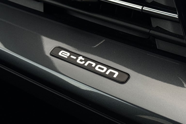 2024 Audi Q4 e-tron Q4 Sportback Black Edition 45 e-tron  210,00 kW SUV Automatic