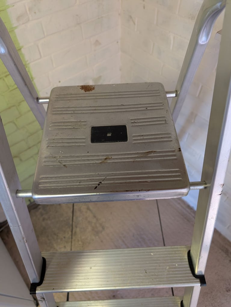 Werner Metal Step Ladder 