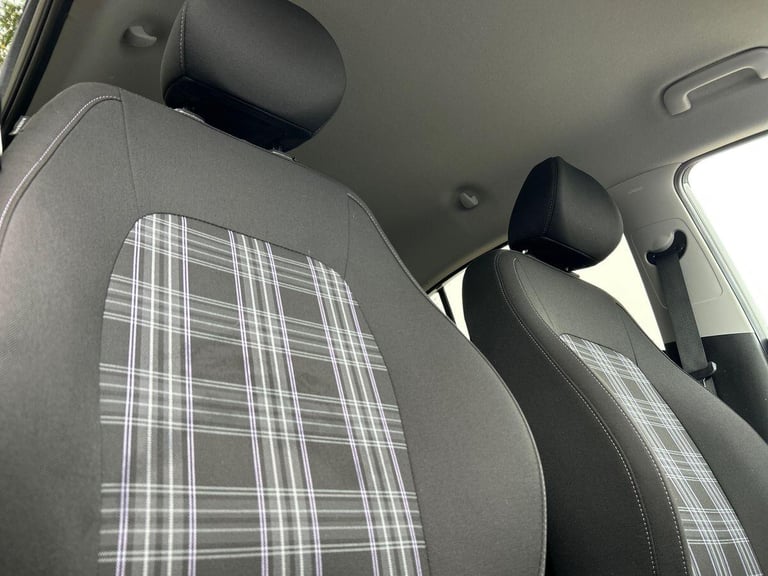 2024 Hyundai i10 1.0 Premium Hatchback 5dr Petrol Auto Euro 6 (s/s) (63 ps) Hatchback PETROL Auto...