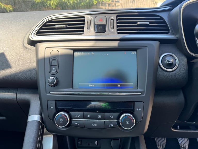 2017 Renault Kadjar 1.2 TCe Signature Nav Euro 6 (s/s) 5dr HATCHBACK Petrol Manual