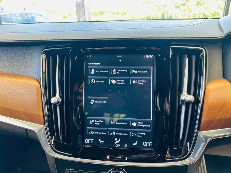 2019 Volvo S90 2.0 D4 Inscription 4dr Geartronic SALOON DIESEL Automatic