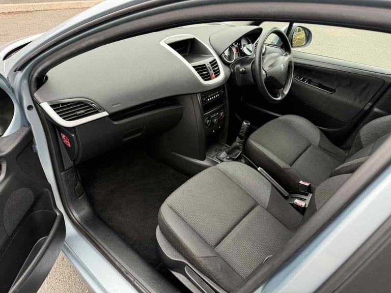 Peugeot, 207, Hatchback, 2009, Manual, 1360 (cc), 5 doors