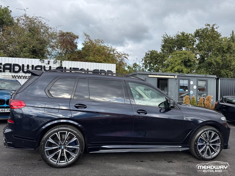 2022 BMW X7 4.4 M50i V8 Dark Shadow Edition SUV 5dr Petrol Auto xDrive Euro 6 (s/s) (53 ESTATE Pe...