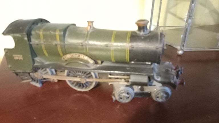 Vintage Hornby OO Clockwork Train Engine