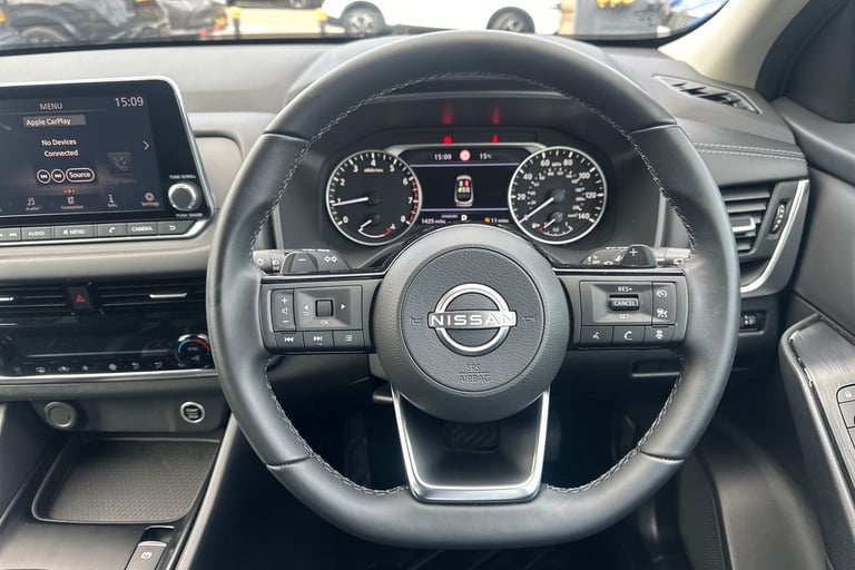 2022 Nissan Qashqai 1.3 DiG-T MH 158 Acenta Premium 5dr Xtronic Hatchback Petrol Automatic