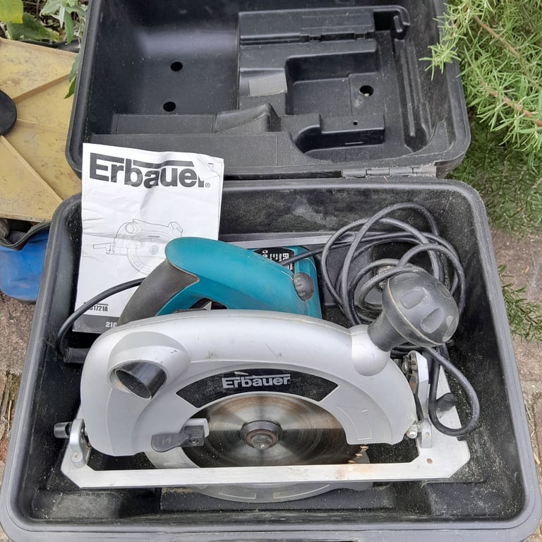 image for Erbauer 210mm circular saw excellent condition 