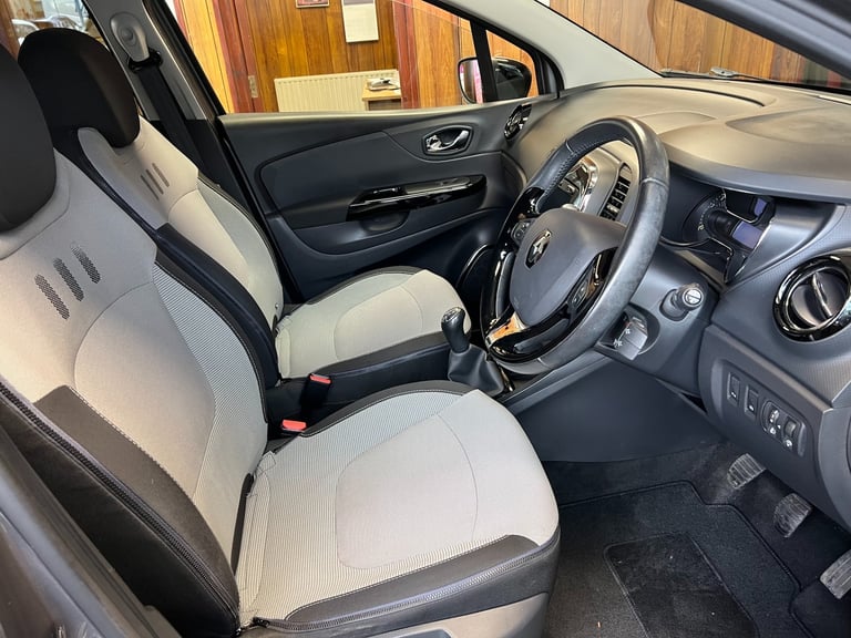 2014 Renault Captur 1.5 dCi 90 Dynamique S MediaNav Energy 5dr HATCHBACK Diesel Manual