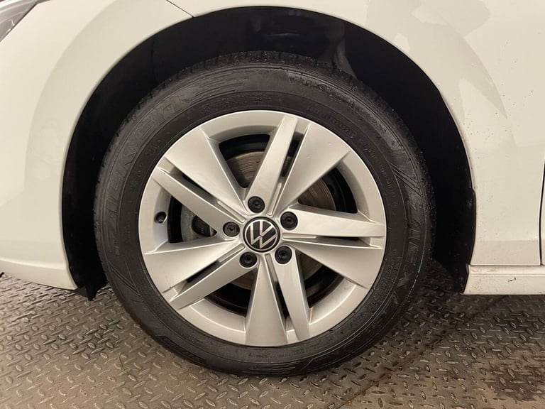 2021 Volkswagen Golf 1.5 eTSI MHEV Life Hatchback 5dr Petrol Hybrid DSG Euro 6 (s/s) (150 ps) Hat...