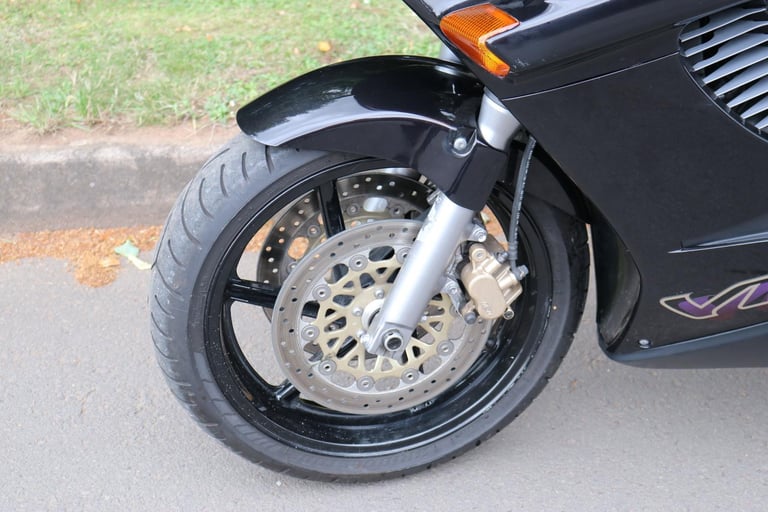 Honda VFR 750 Stunning UK bike, one owner, FSH, low mileage and ready to go!
