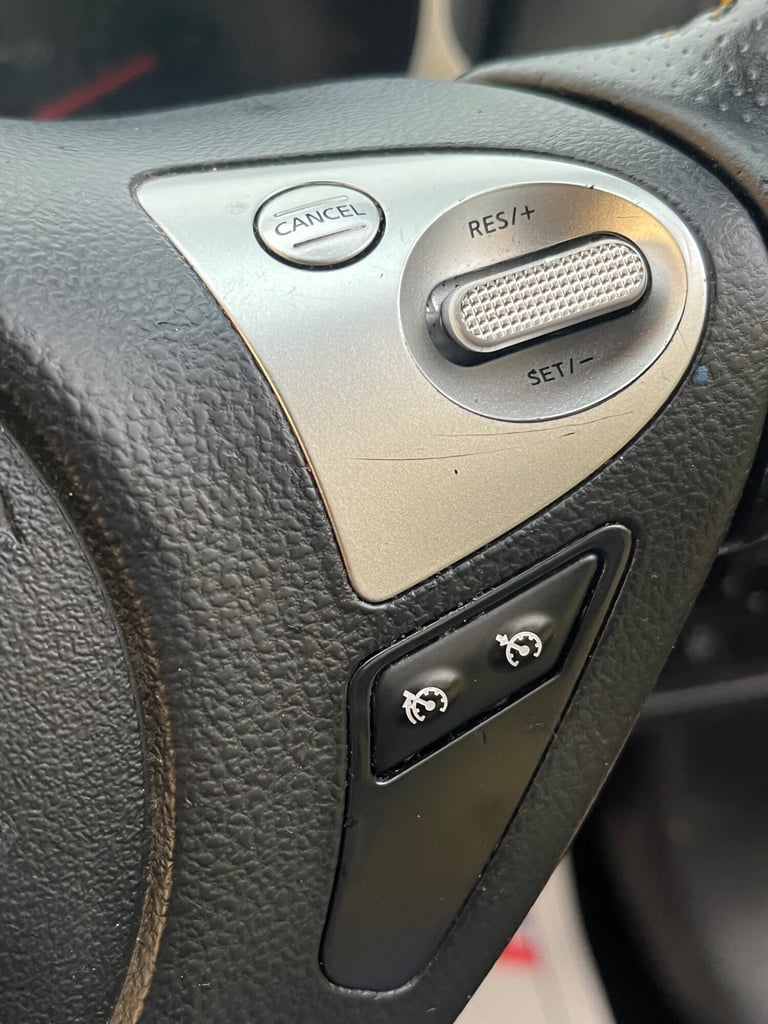 2017 Nissan Juke 1.5 dCi N-Connecta 5dr*12 MONTHS MOT*EURO 6*SAT NAV*REVERSE CAMERA* HATCHBACK Di...