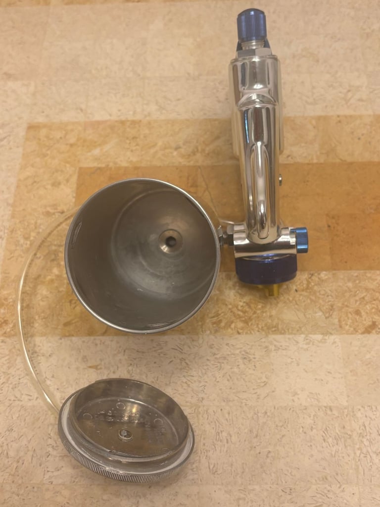Fuji Spray Q4 Gold HVLP Turbine System – Barely Used – Complete Kit