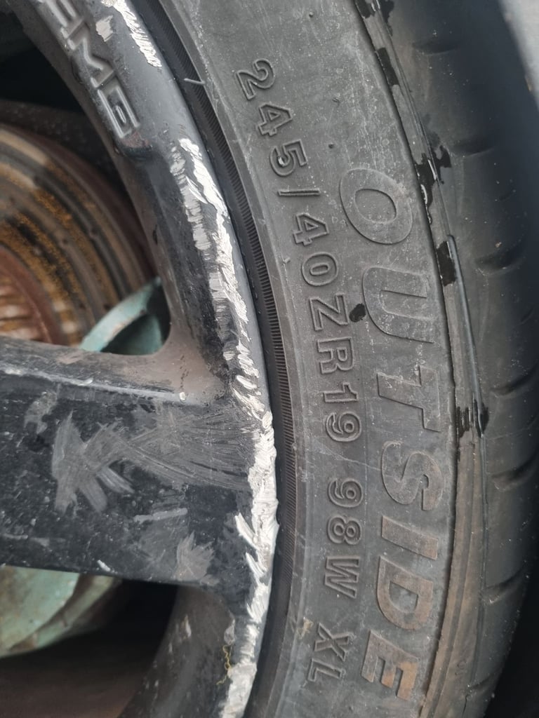 Mercedes Original AMG 19" Alloy wheels