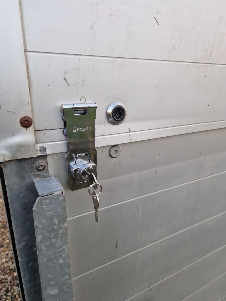 Box trailer