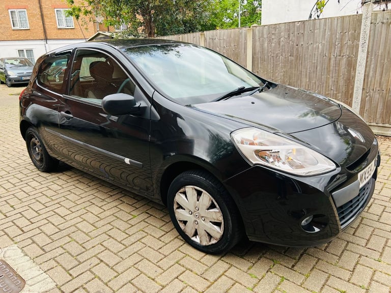 RENAULT CLIO 2010, MANUAL 1.1, VERY LOW MILEAGE 28000, LOW EMISSION, 1 PREVIOUS OWNER