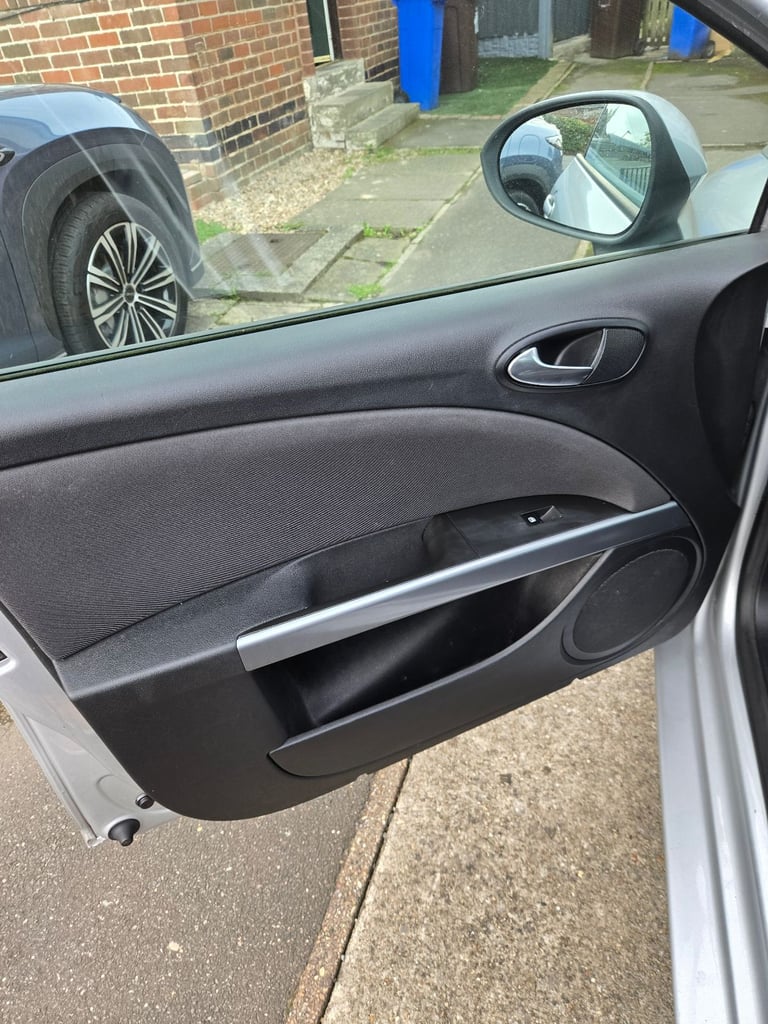 Seat, LEON, Hatchback, 2013, Manual, 1598 (cc), 5 doors