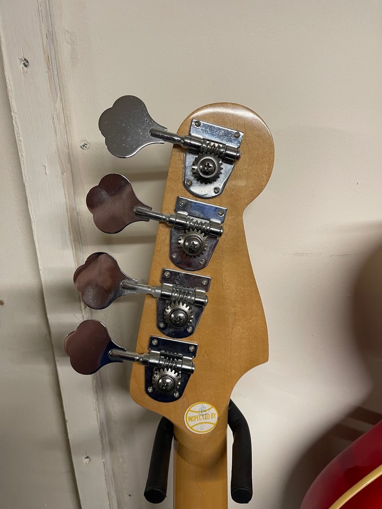 Encore Left Handed Black Bass electric guitar 4 String 4/4