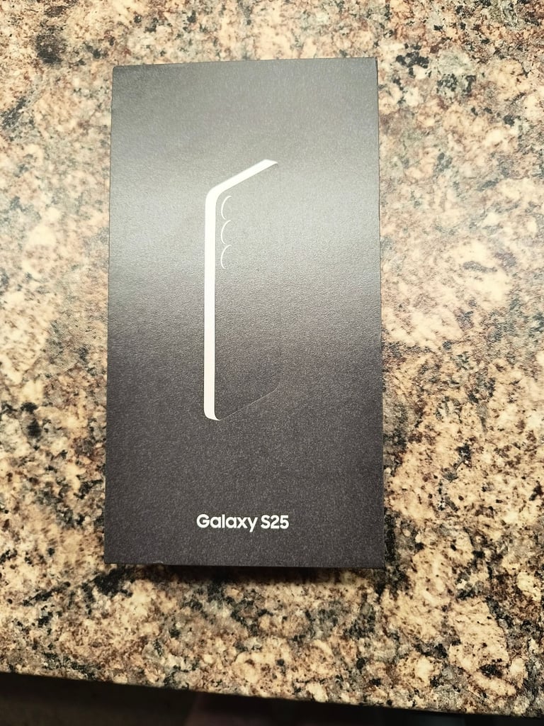 image for Samsung Galaxy S25 Shadow Silver 16 GB RAM 512GB BRAND NEW UNLOCKED 