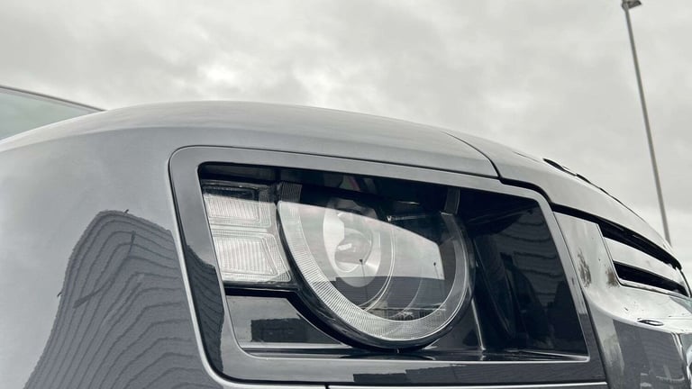  Land Rover Defender 3.0 D250 X-Dynamic SE 110 5dr Auto SUV Diesel Automatic