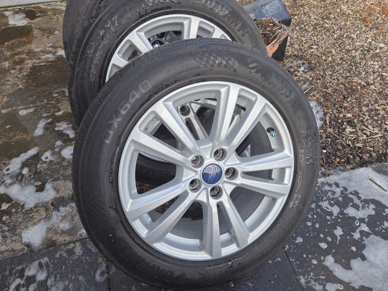 Ford kuga alloys and tyres 17in for sale 