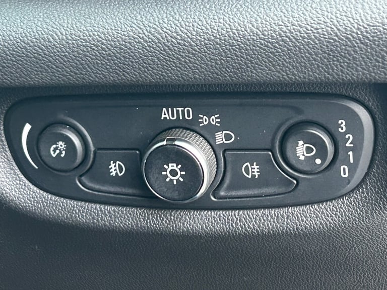 2017 Vauxhall Insignia 2.0 Turbo D SRi Vx-line Nav 5dr ESTATE Diesel Manual