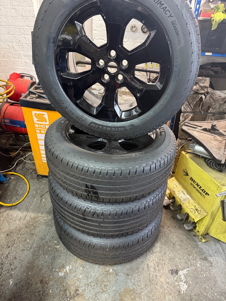 image for 20 inch Range Rover wheels 