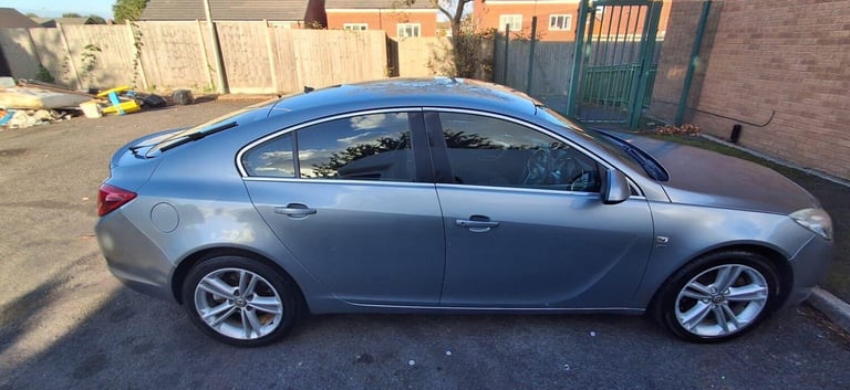 2011 Vauxhall Insignia 2.0 CDTi SRi [160] 5dr Auto HATCHBACK DIESEL Automatic